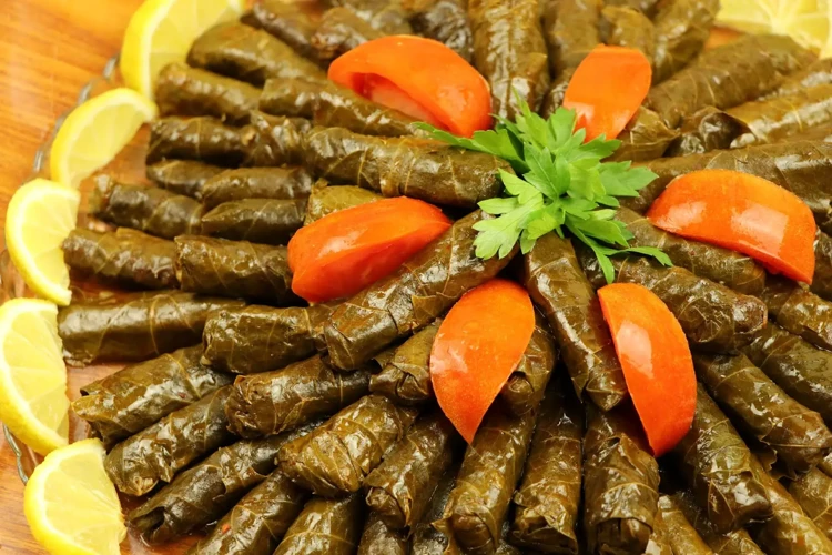 تفسير رؤية ورق العنب المجفف في المنام